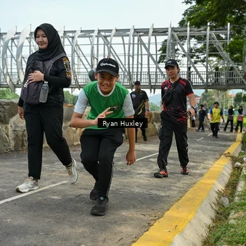Runner Photo 8136265