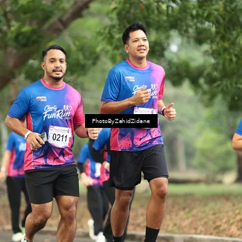 Runner Photo 8136279