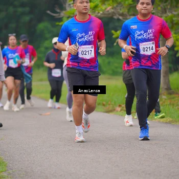 Runner Photo 8136300