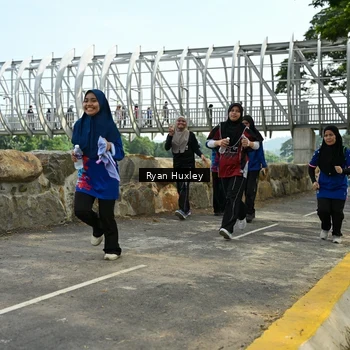 Runner Photo 8136347