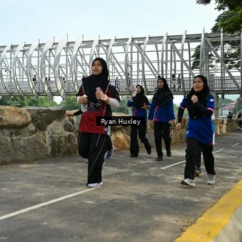 Runner Photo 8136364