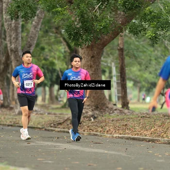 Runner Photo 8136554
