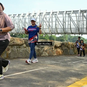 Runner Photo 8136576