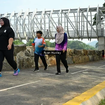 Runner Photo 8136716