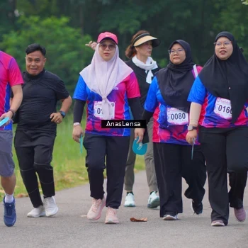 Runner Photo 8136779