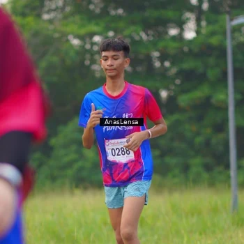 Runner Photo 8136814