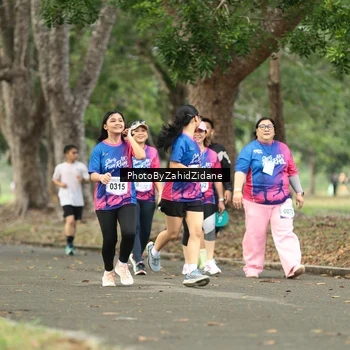 Runner Photo 8136877