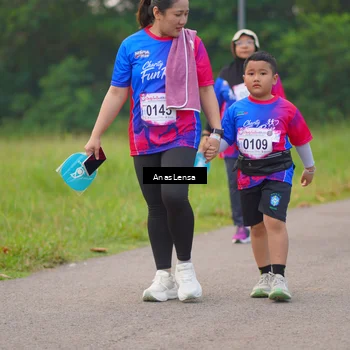 Runner Photo 8136886