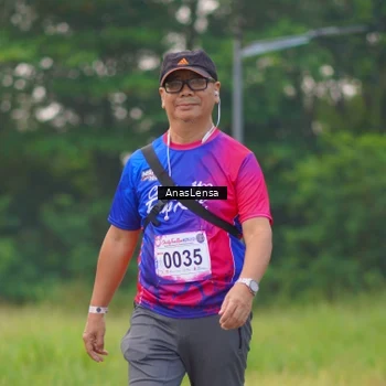 Runner Photo 8136896