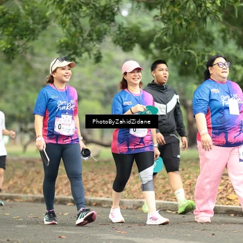 Runner Photo 8136940