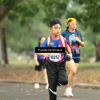 Runner Photo 8137284