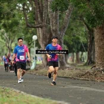 Runner Photo 8137452