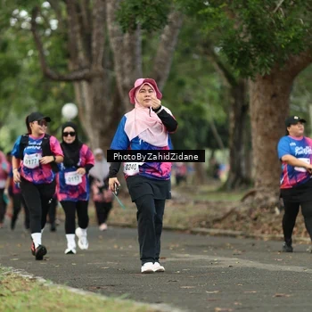 Runner Photo 8137471