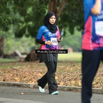 Runner Photo 8137531