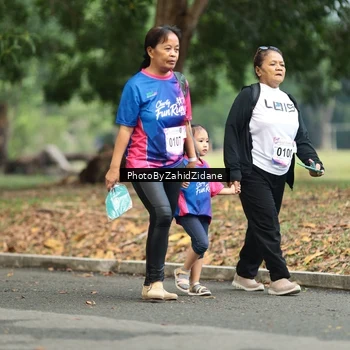 Runner Photo 8137579