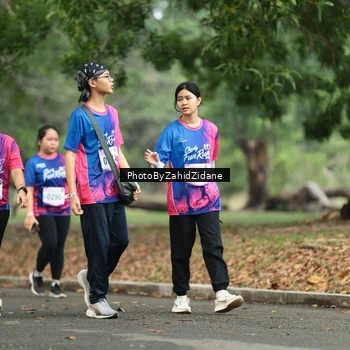 Runner Photo 8137591