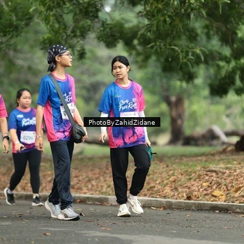 Runner Photo 8137592