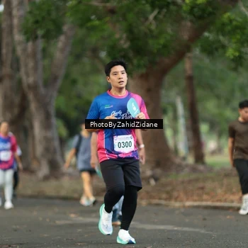 Runner Photo 8137799