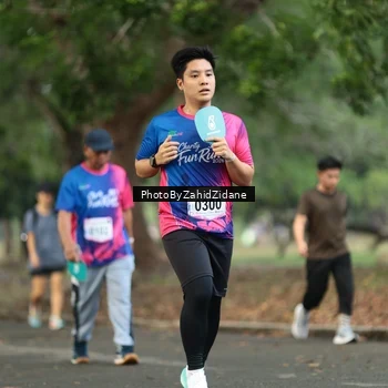 Runner Photo 8137800