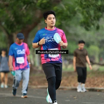Runner Photo 8137801