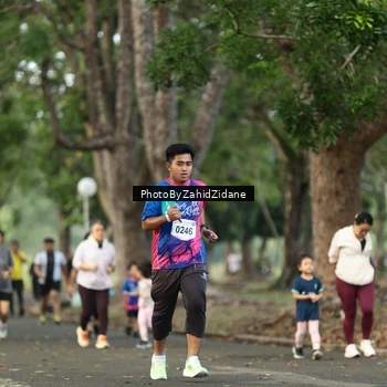 Runner Photo 8137909