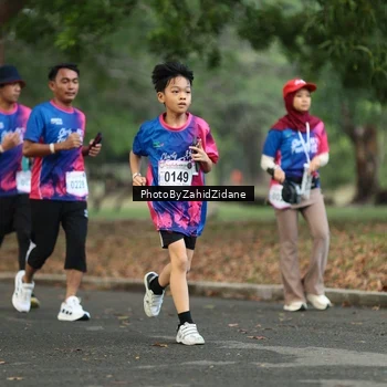 Runner Photo 8137988