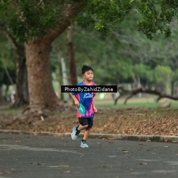 Runner Photo 8138159