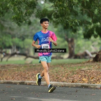 Runner Photo 8138418