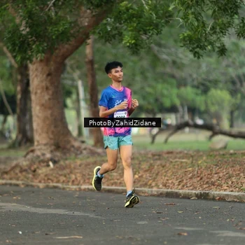 Runner Photo 8138419