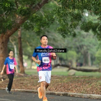 Runner Photo 8138454