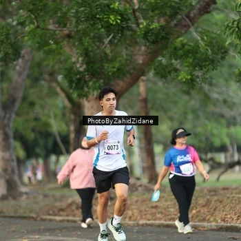 Runner Photo 8138575