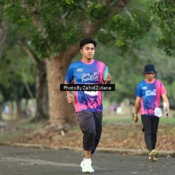 Runner Photo 8138636