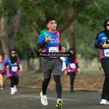 Runner Photo 8138756