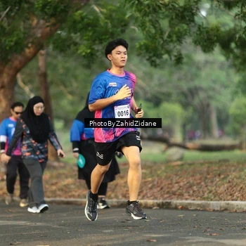 Runner Photo 8138807