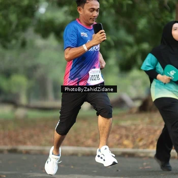 Runner Photo 8138846