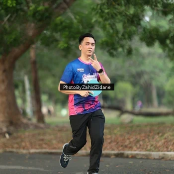 Runner Photo 8138854