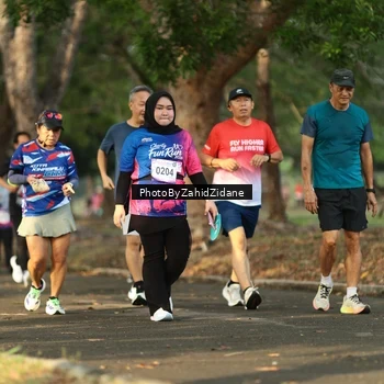 Runner Photo 8138997