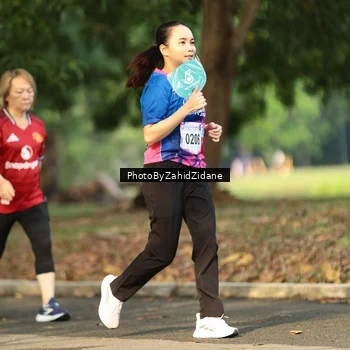 Runner Photo 8139010