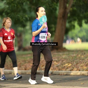 Runner Photo 8139013