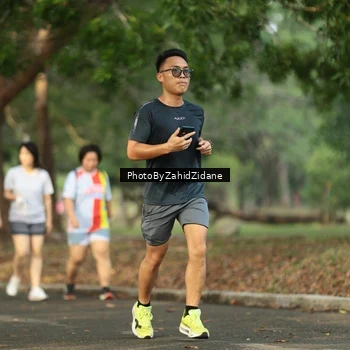 Runner Photo 8139031