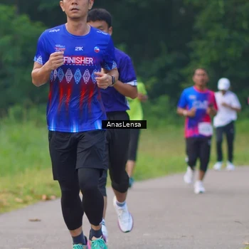 Runner Photo 8139663