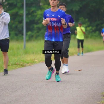 Runner Photo 8139670
