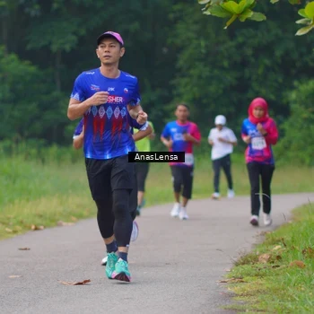 Runner Photo 8139671