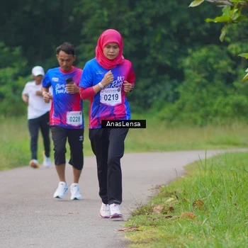 Runner Photo 8139673