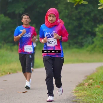 Runner Photo 8139682