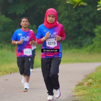 Runner Photo 8139686