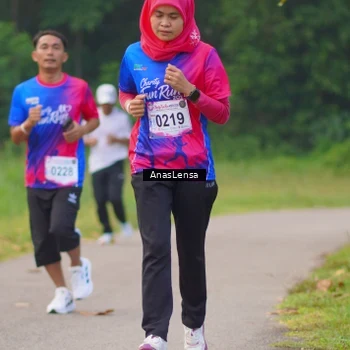 Runner Photo 8139687