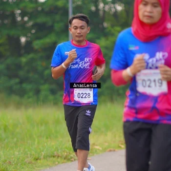 Runner Photo 8139690