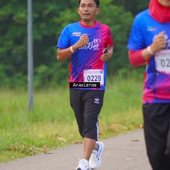 Runner Photo 8139691