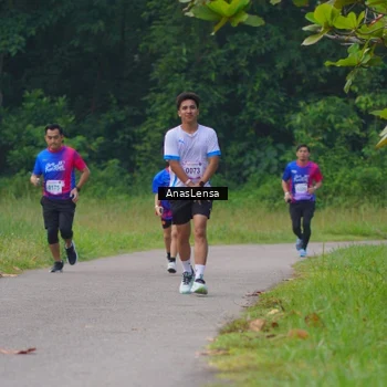 Runner Photo 8139692